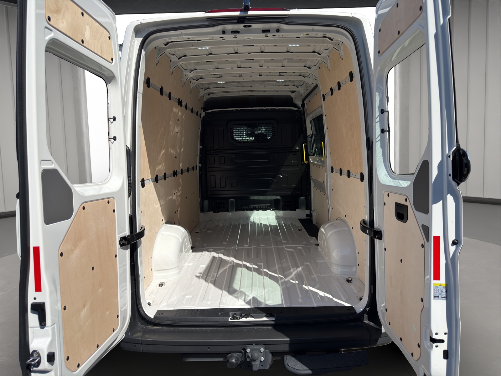 VW Crafter 35 2.0 BiTDI L3 HD A-image-13