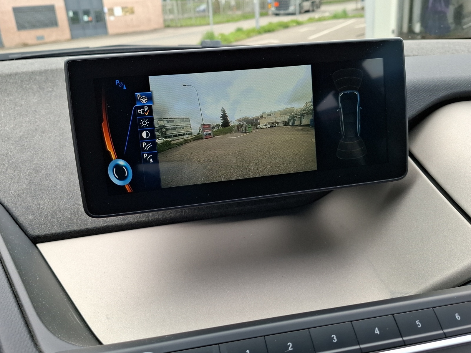 BMW i3 (94Ah)-image-14