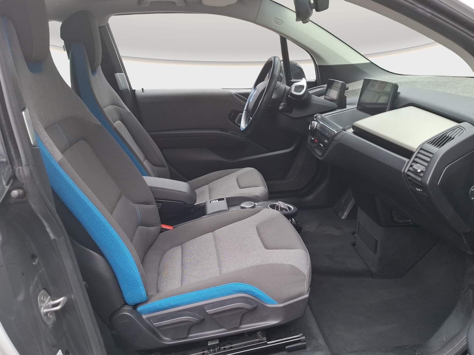 BMW i3 (94Ah)-image-9