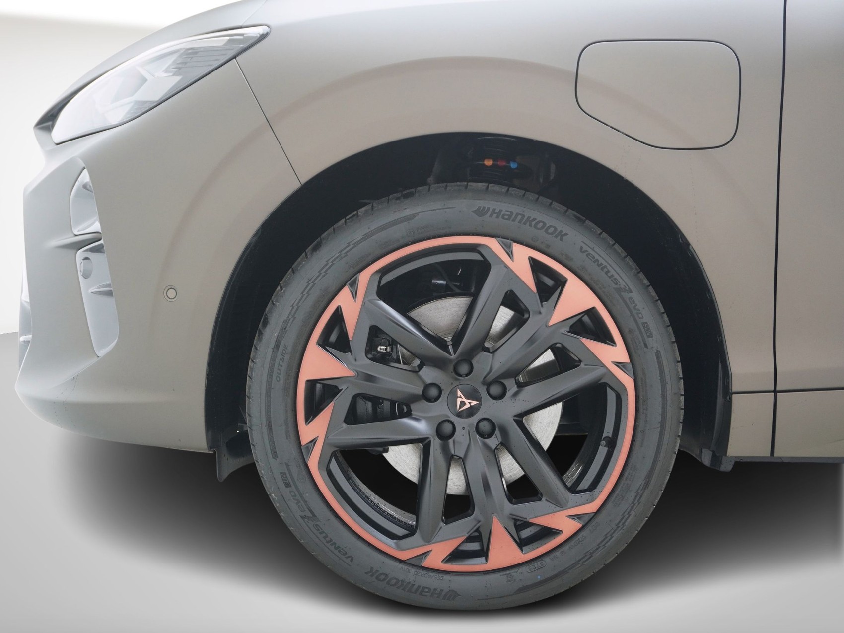 CUPRA Terramar 1.5 e-Plug-in-HYBRID VZ DSG-image-9