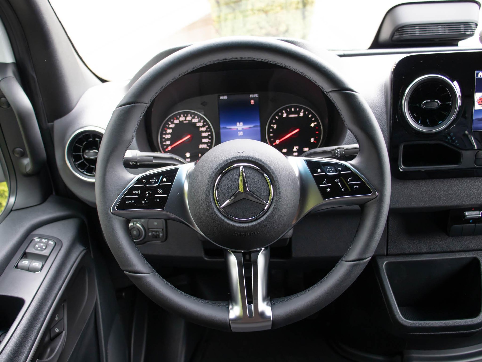 MERCEDES-BENZ Sprinter 317 CDI Kasten PRO Hochdach Standard-image-8