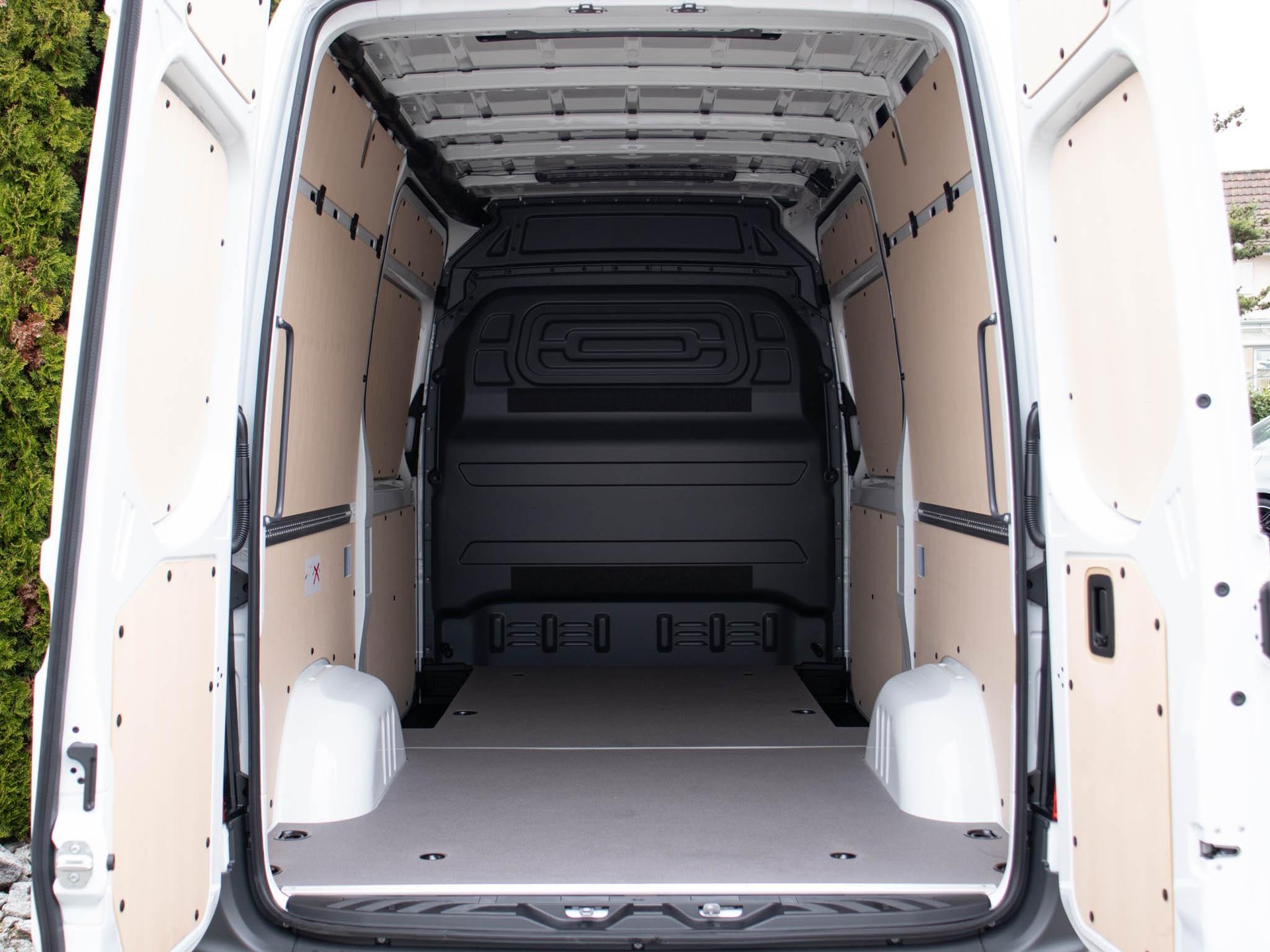 MERCEDES-BENZ Sprinter 317 CDI Kasten PRO Hochdach Standard-image-10