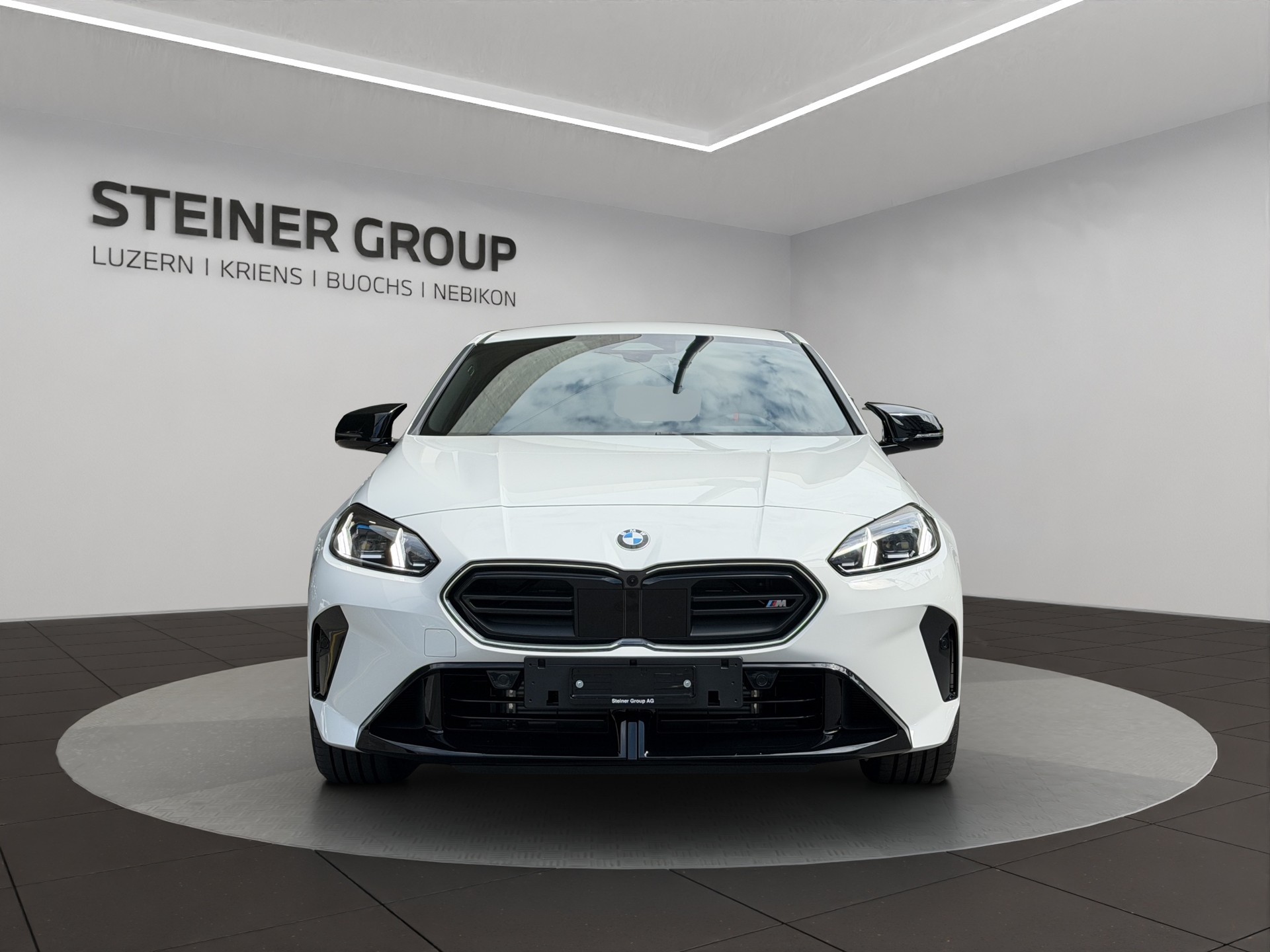 BMW M135 xDrive-image-1