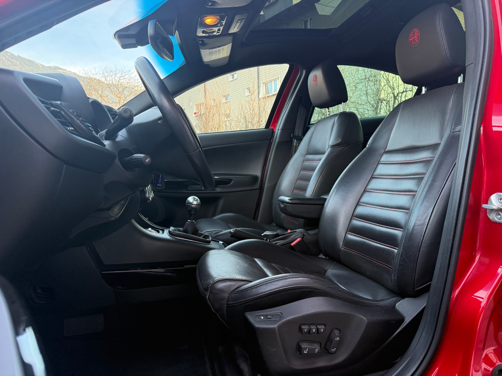 ALFA ROMEO Giulietta 1750 TBi Quadrifoglio Verde-image-11