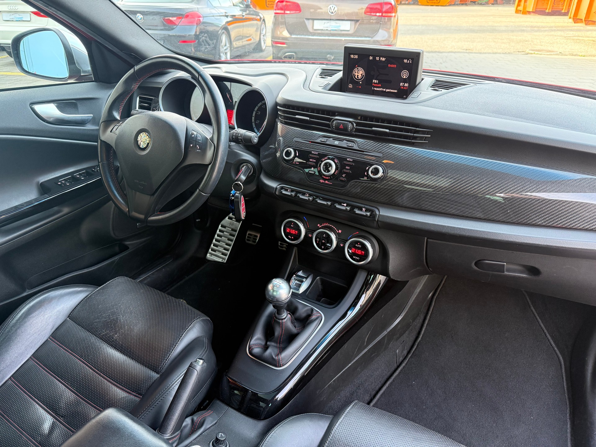 ALFA ROMEO Giulietta 1750 TBi Quadrifoglio Verde-image-9
