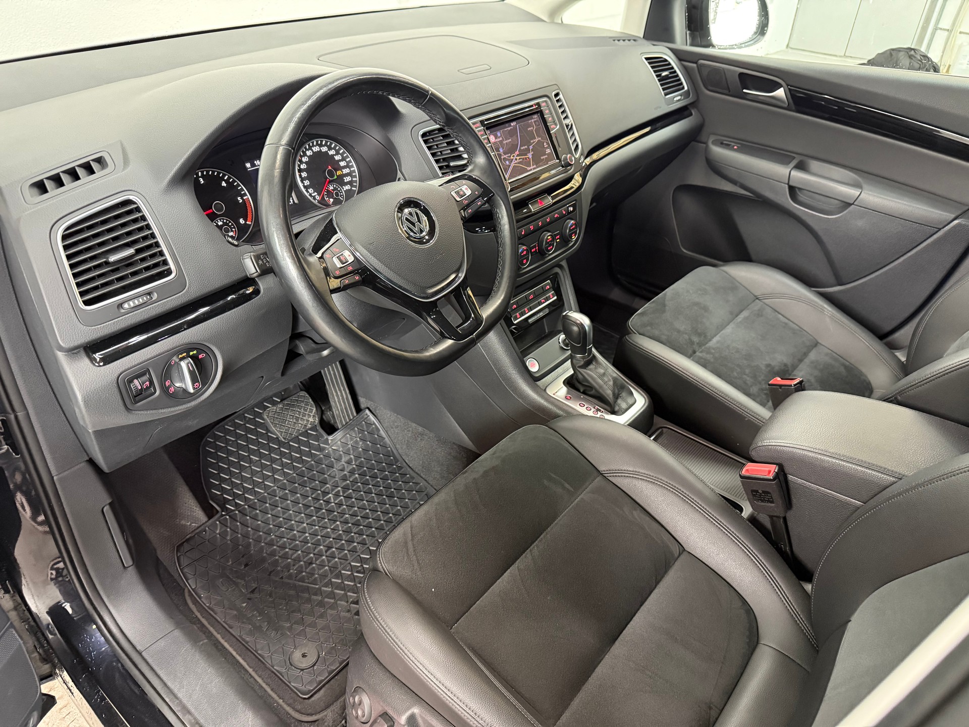 VW Sharan 2.0 TDI BMT Highline 4Motion DSG-image-10