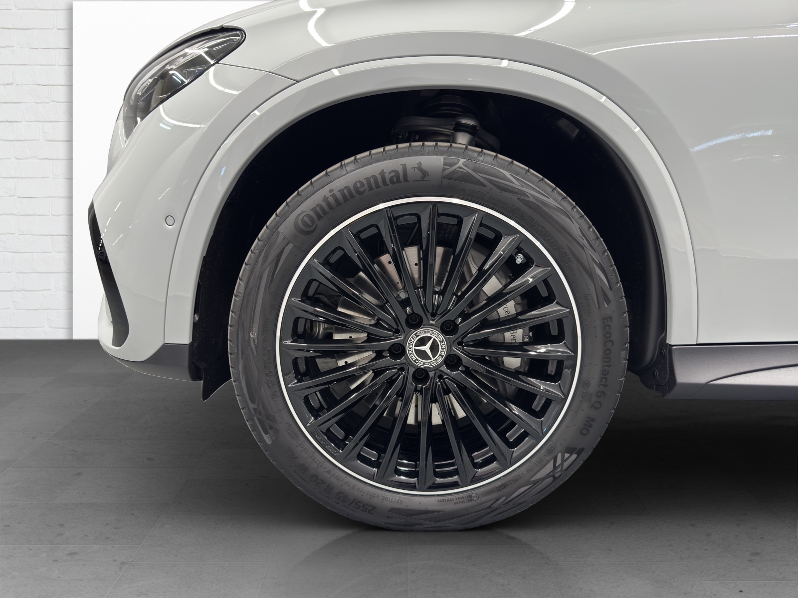 MERCEDES-BENZ GLC 220 d AMG Line 4Matic Coupé-image-5