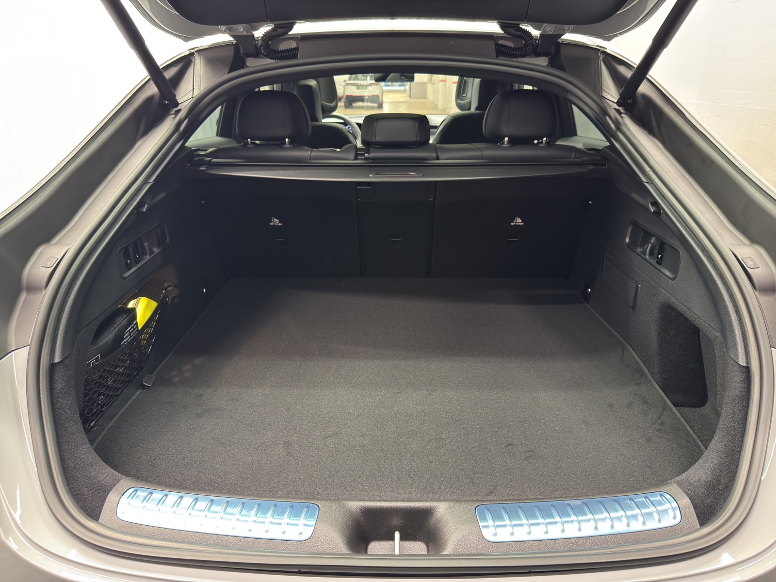 MERCEDES-BENZ GLC 220 d AMG Line 4Matic Coupé-image-10