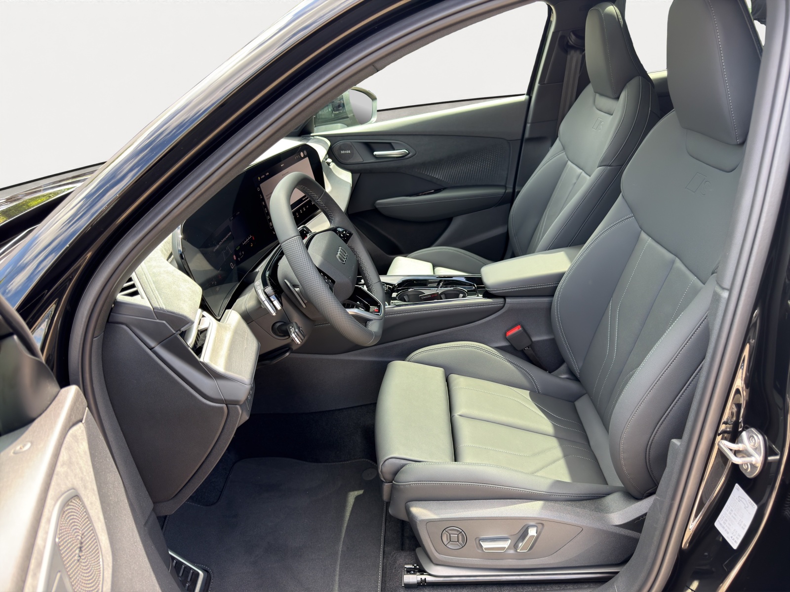 AUDI Q3 Sportback TFSI Quattro 150 kW 204PS-image-4