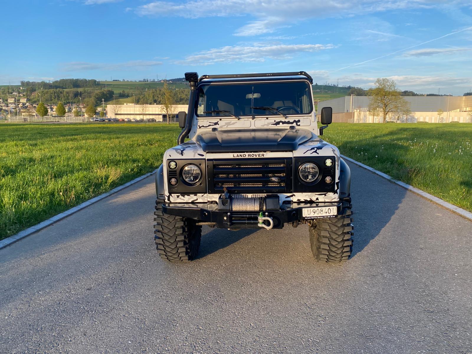 LAND ROVER Defender 130 2.5Td5 DoubleCab-image-7