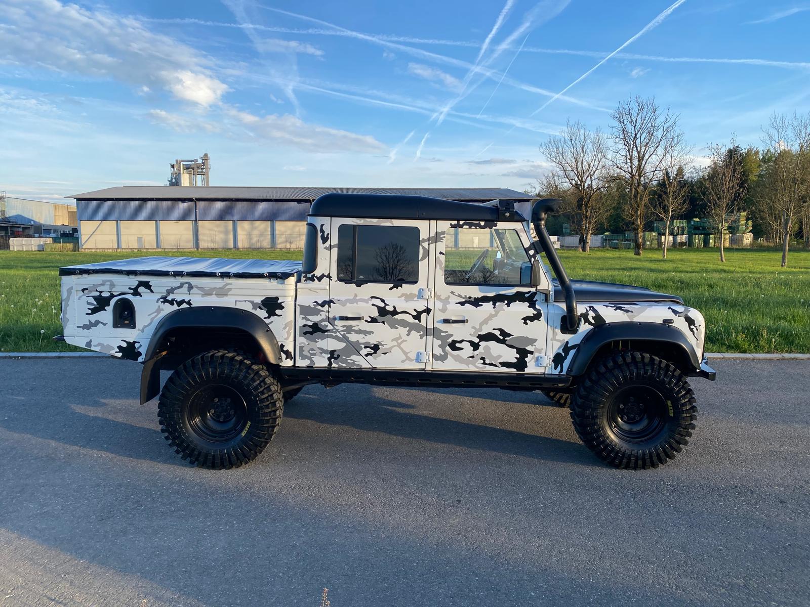 LAND ROVER Defender 130 2.5Td5 DoubleCab-image-5