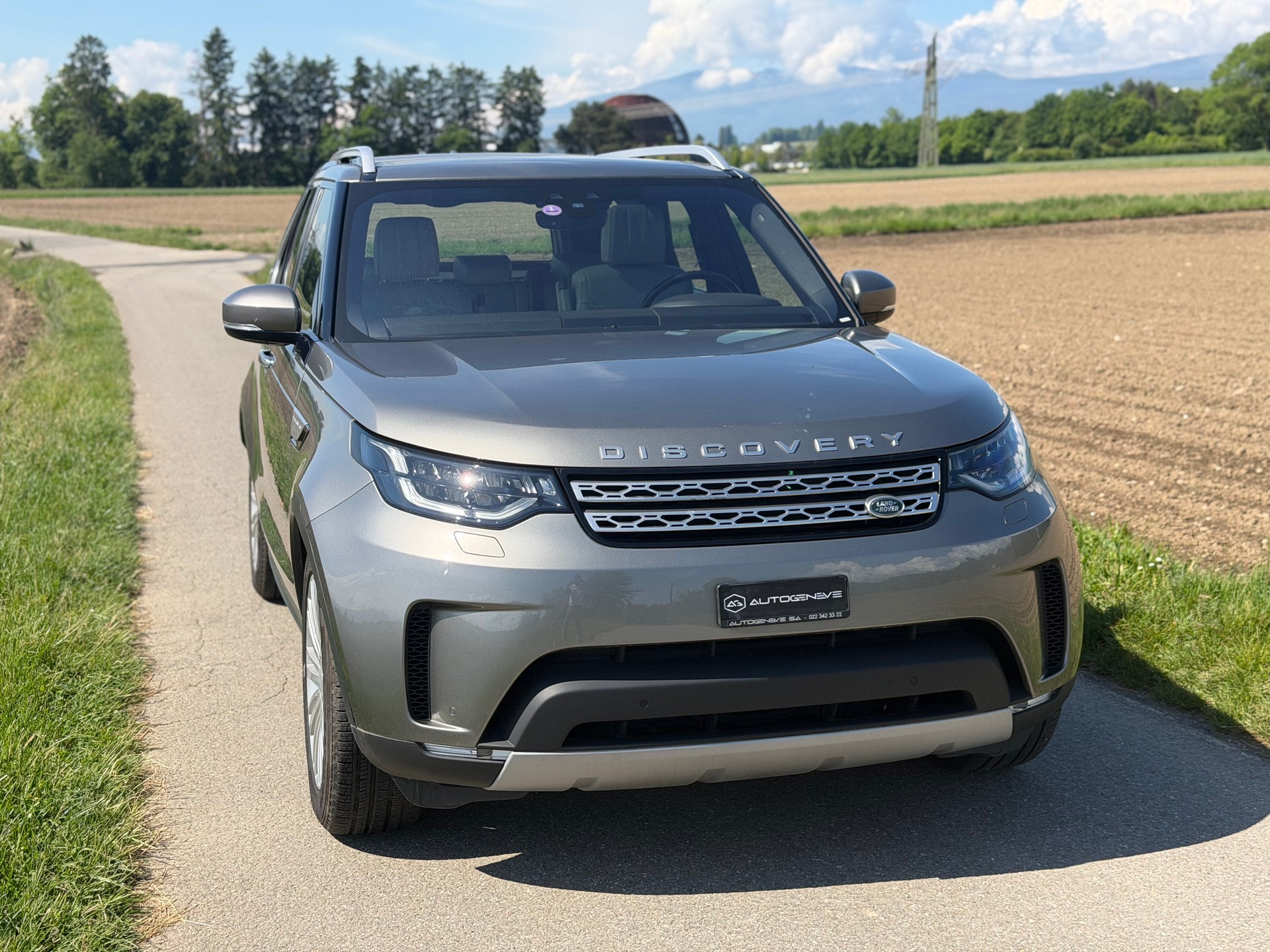 LAND ROVER Discovery 3.0 Si6 HSE Luxury Automatic-image-1