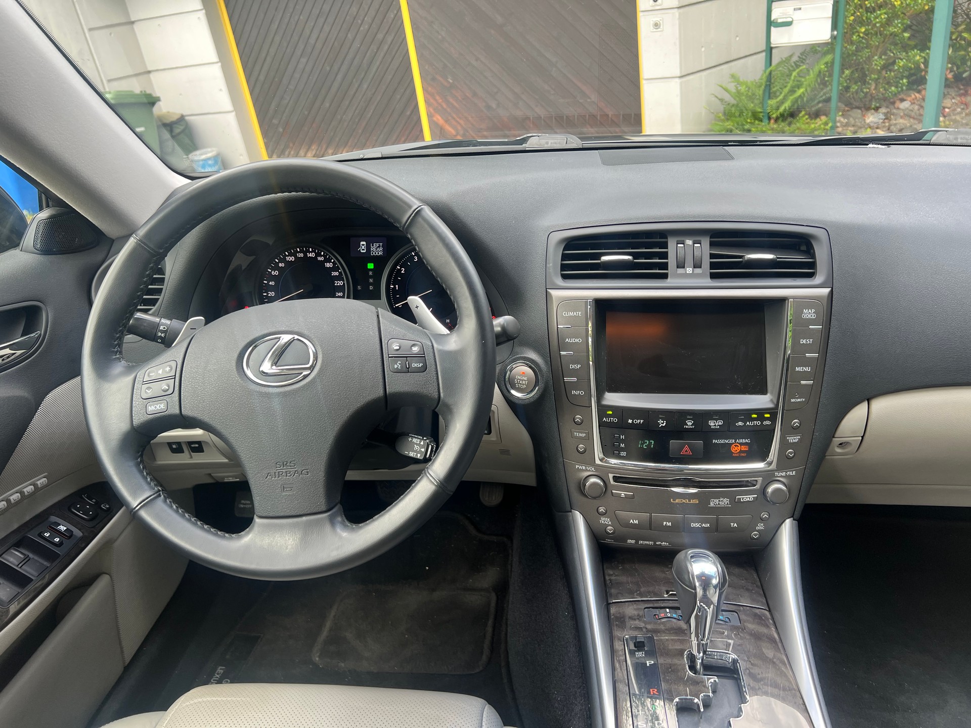 LEXUS 250 Edition-image-4