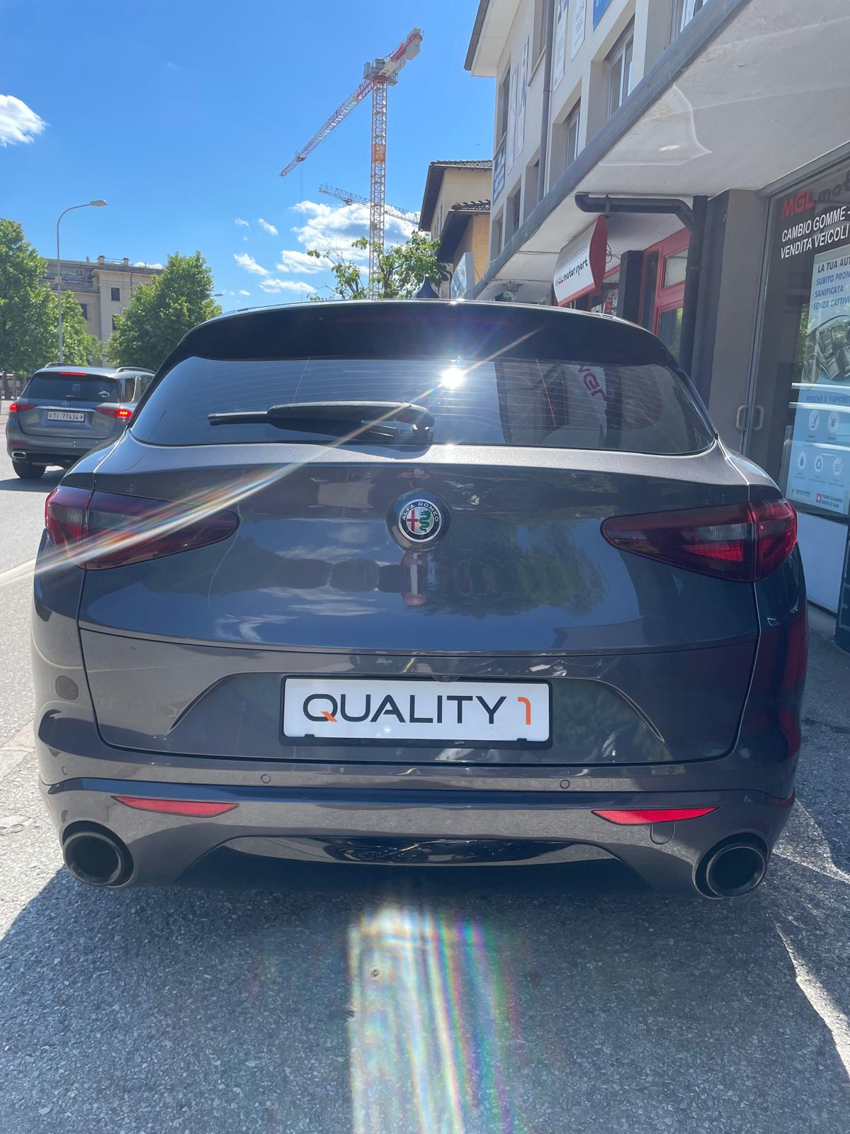 ALFA ROMEO Stelvio 2.0 Executive Q4 Automatic-image-3