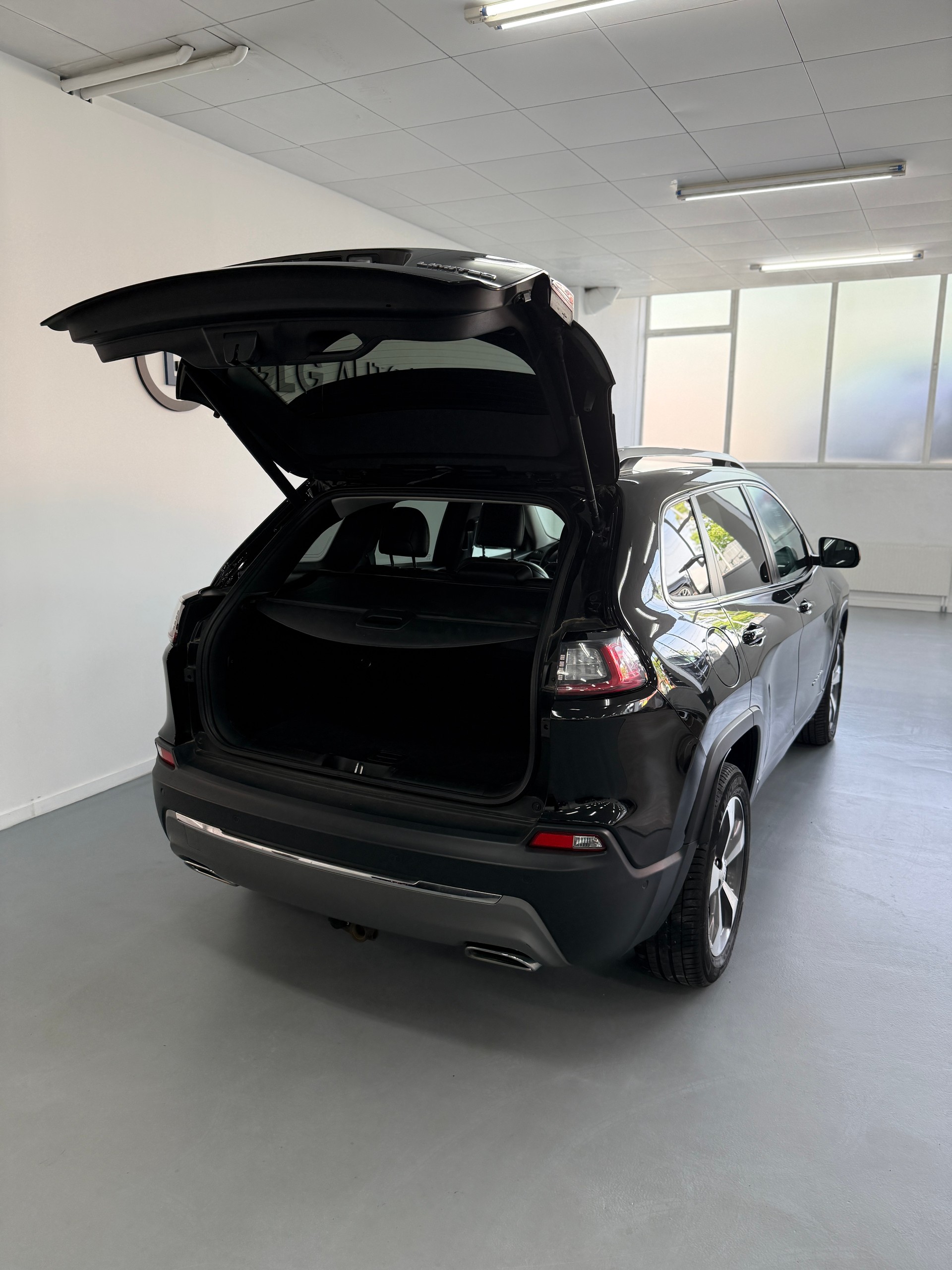 JEEP Cherokee 2.0 Limited AWD Drive I 9ATX-image-12