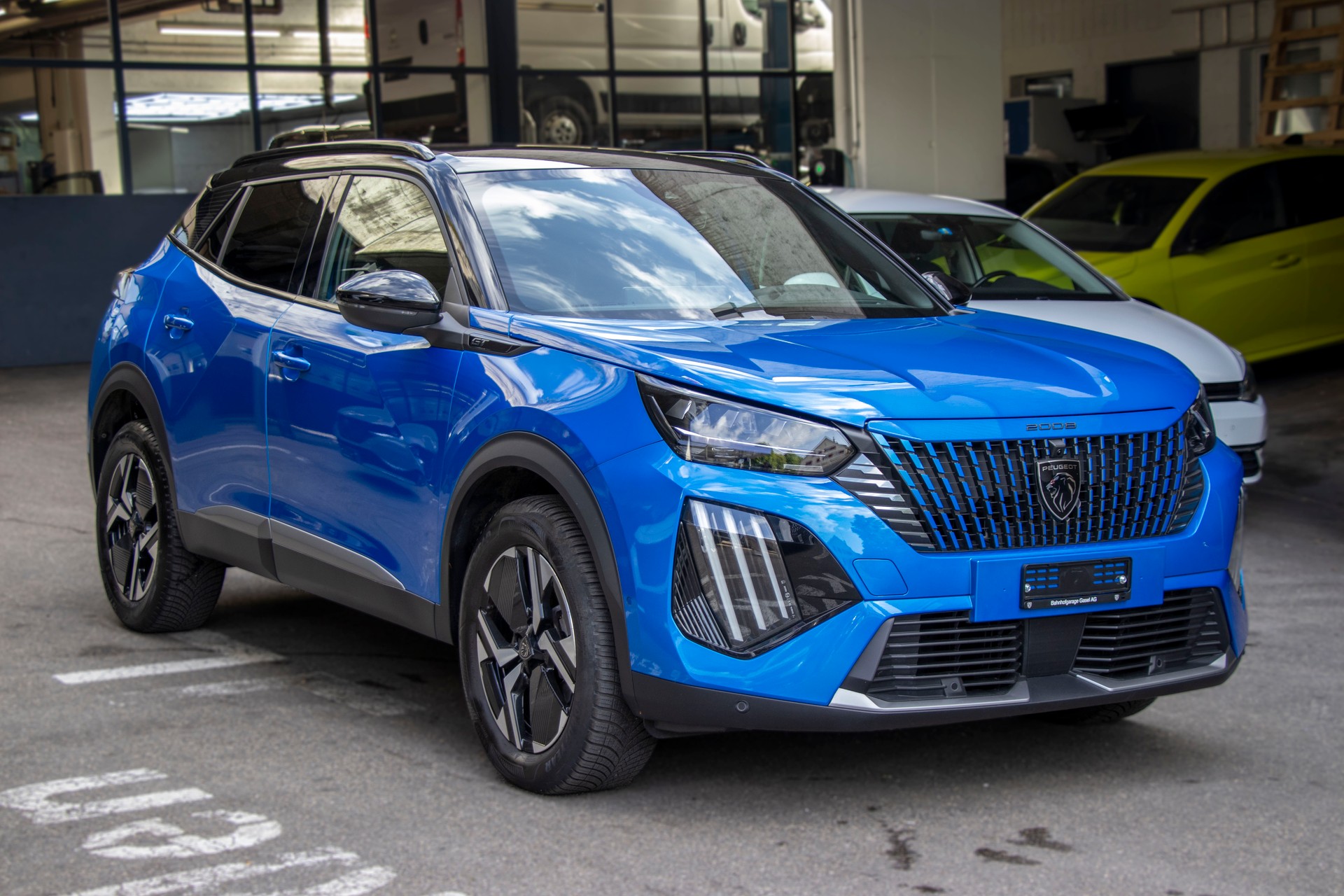 PEUGEOT 2008 1.2 PureTech GT-image-3