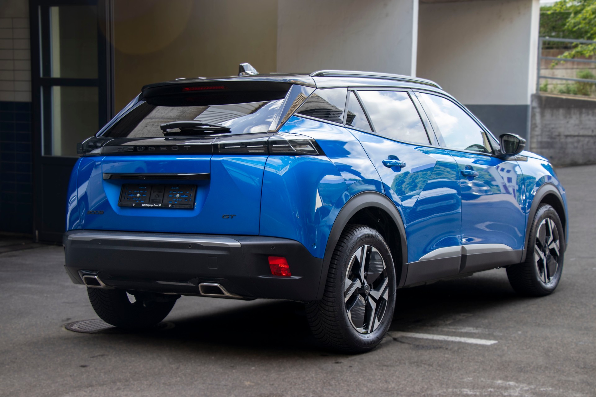 PEUGEOT 2008 1.2 PureTech GT-image-2
