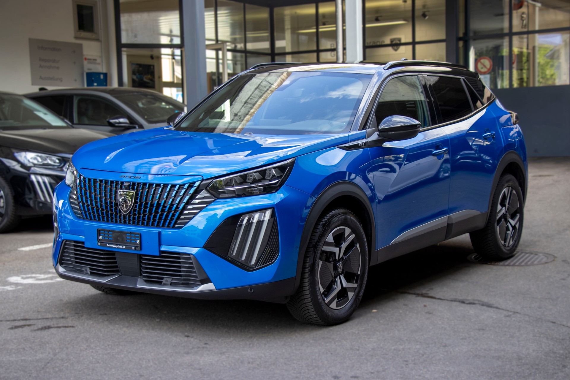 PEUGEOT 2008 1.2 PureTech GT-image-0