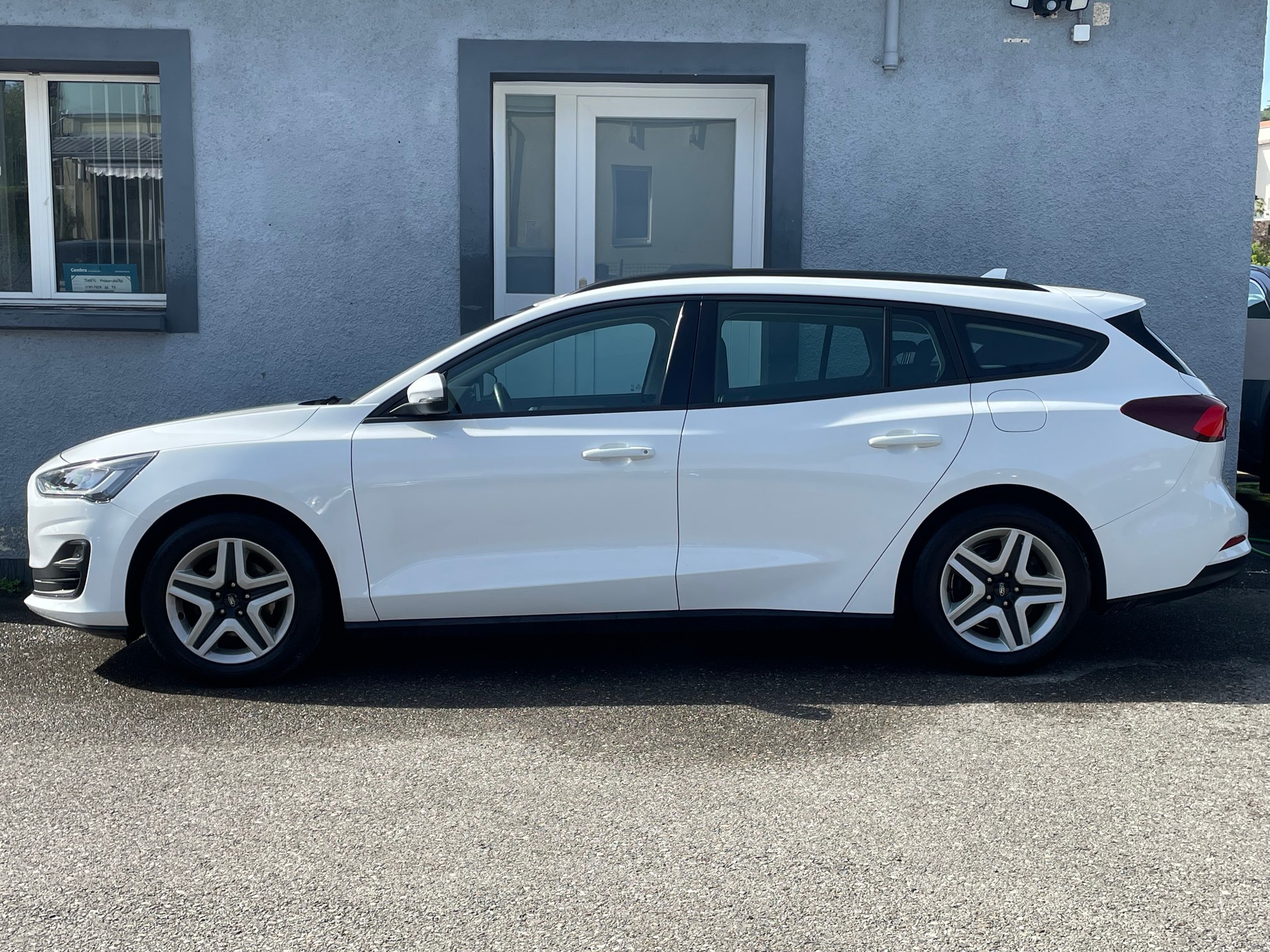 FORD Focus 1.5 TDCi Cool Connect-image-2
