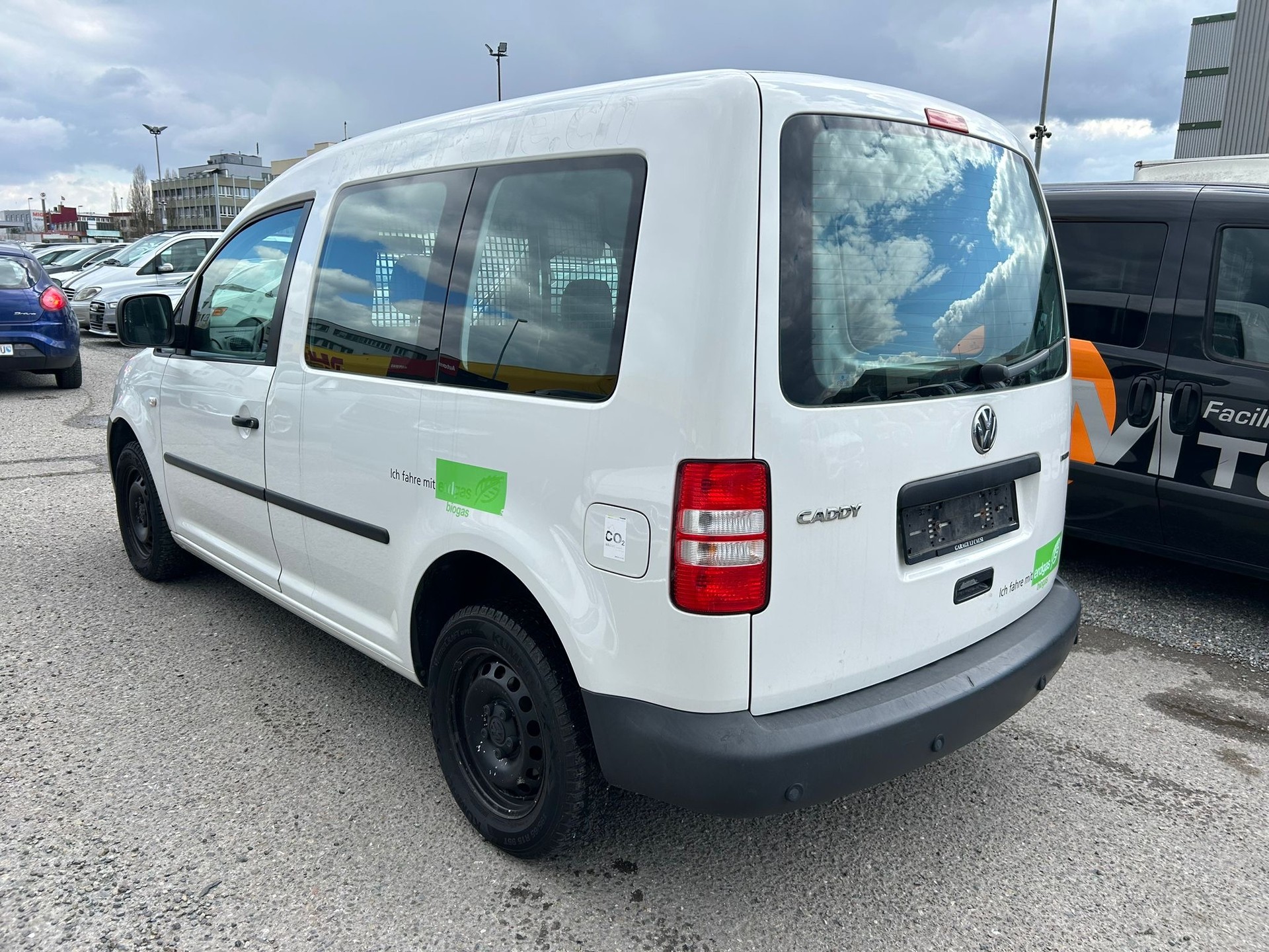 VW Caddy 2.0 EcoFuel-image-4