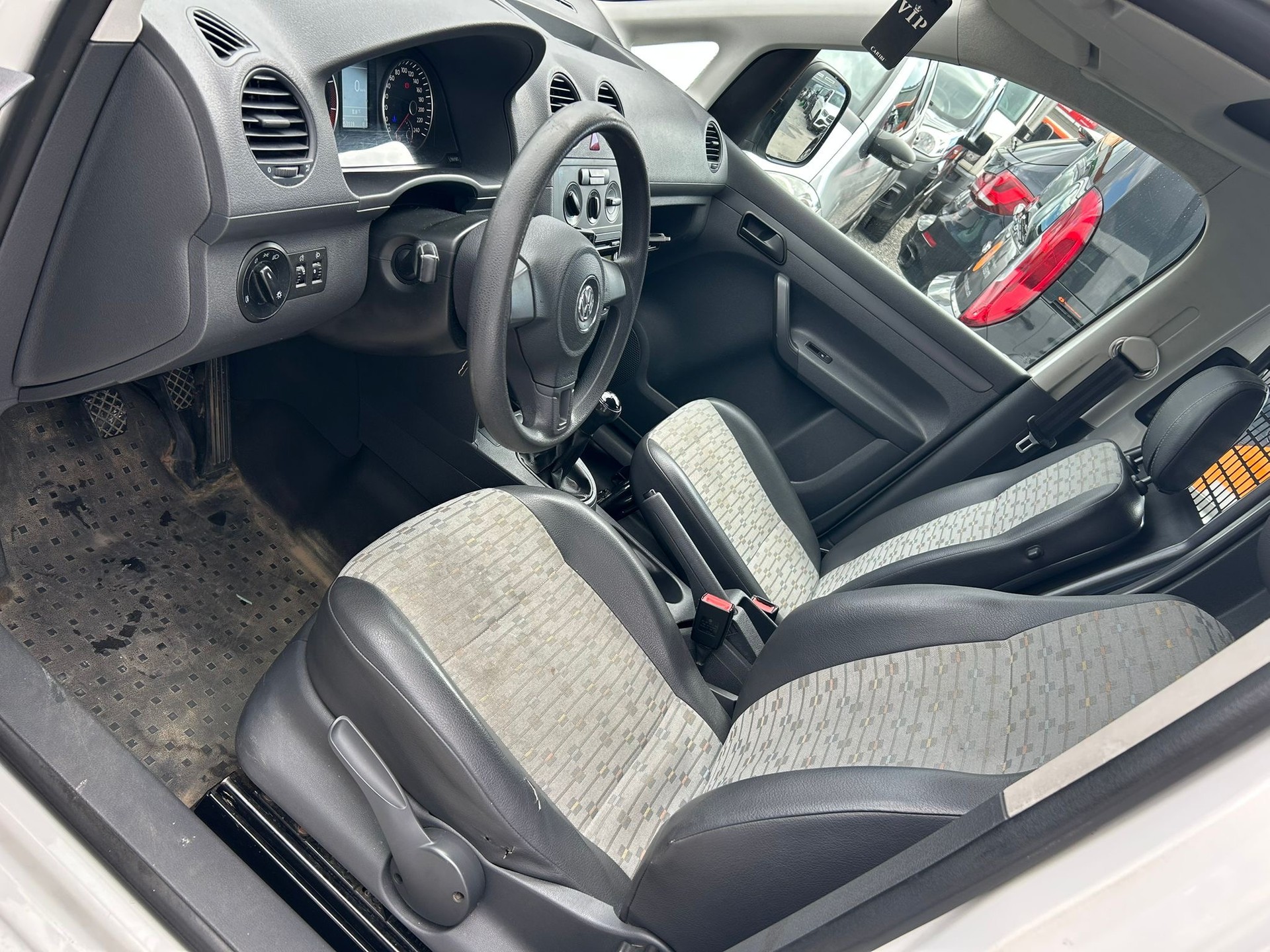 VW Caddy 2.0 EcoFuel-image-6