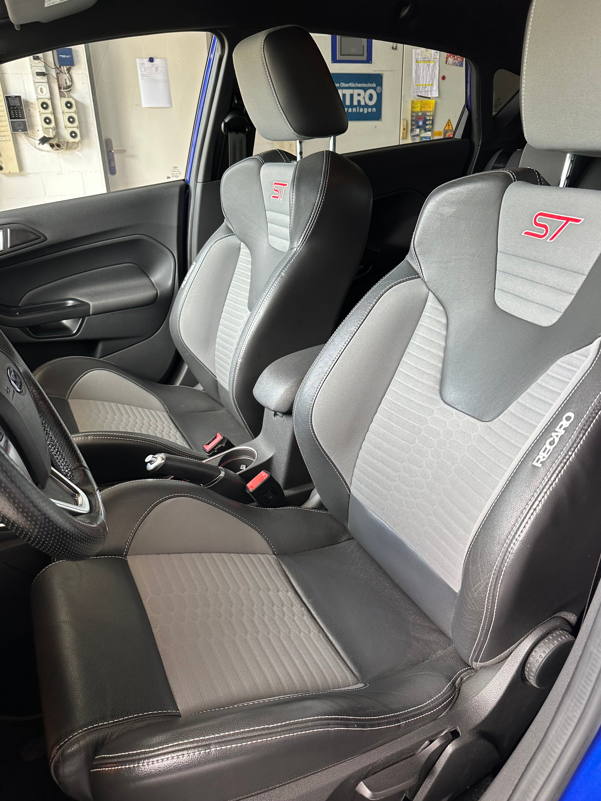 FORD 1.6 EcoB ST-2-image-3