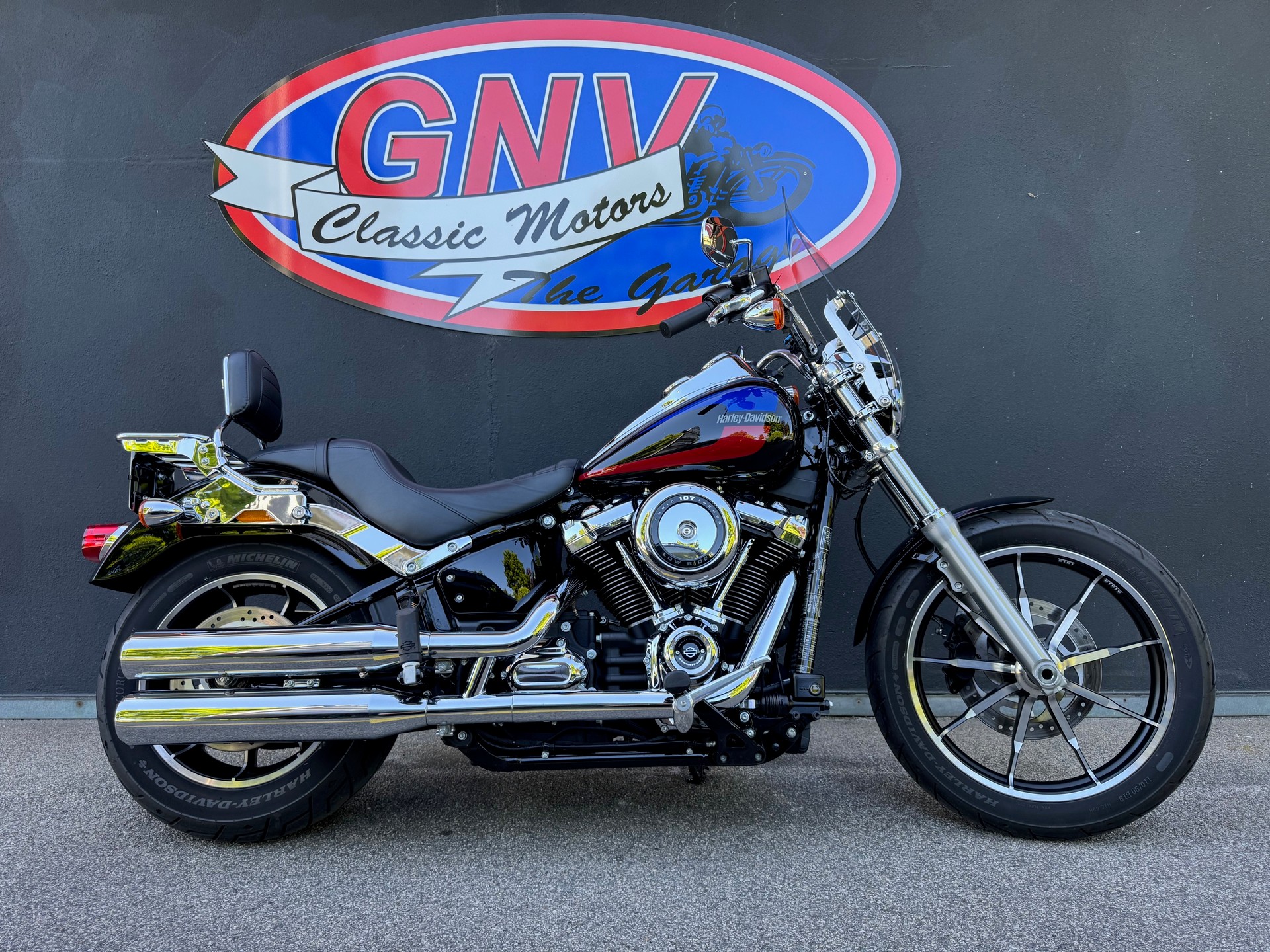 HARLEY-DAVIDSON FXLR Low Rider 107 ABS