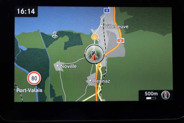 MERCEDES-BENZ GLS 350 d 4Matic-image-14