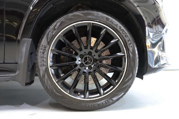 MERCEDES-BENZ GLS 350 d 4Matic-image-12