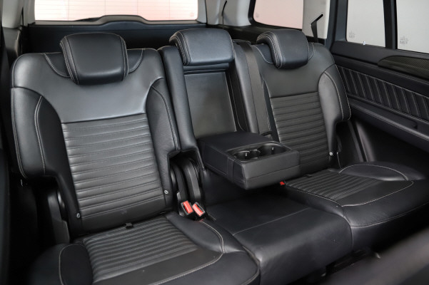 MERCEDES-BENZ GLS 350 d 4Matic-image-10