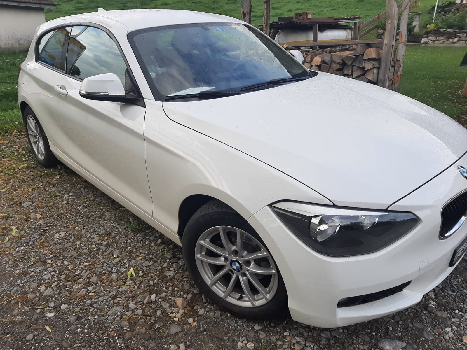 BMW 116i-image-0