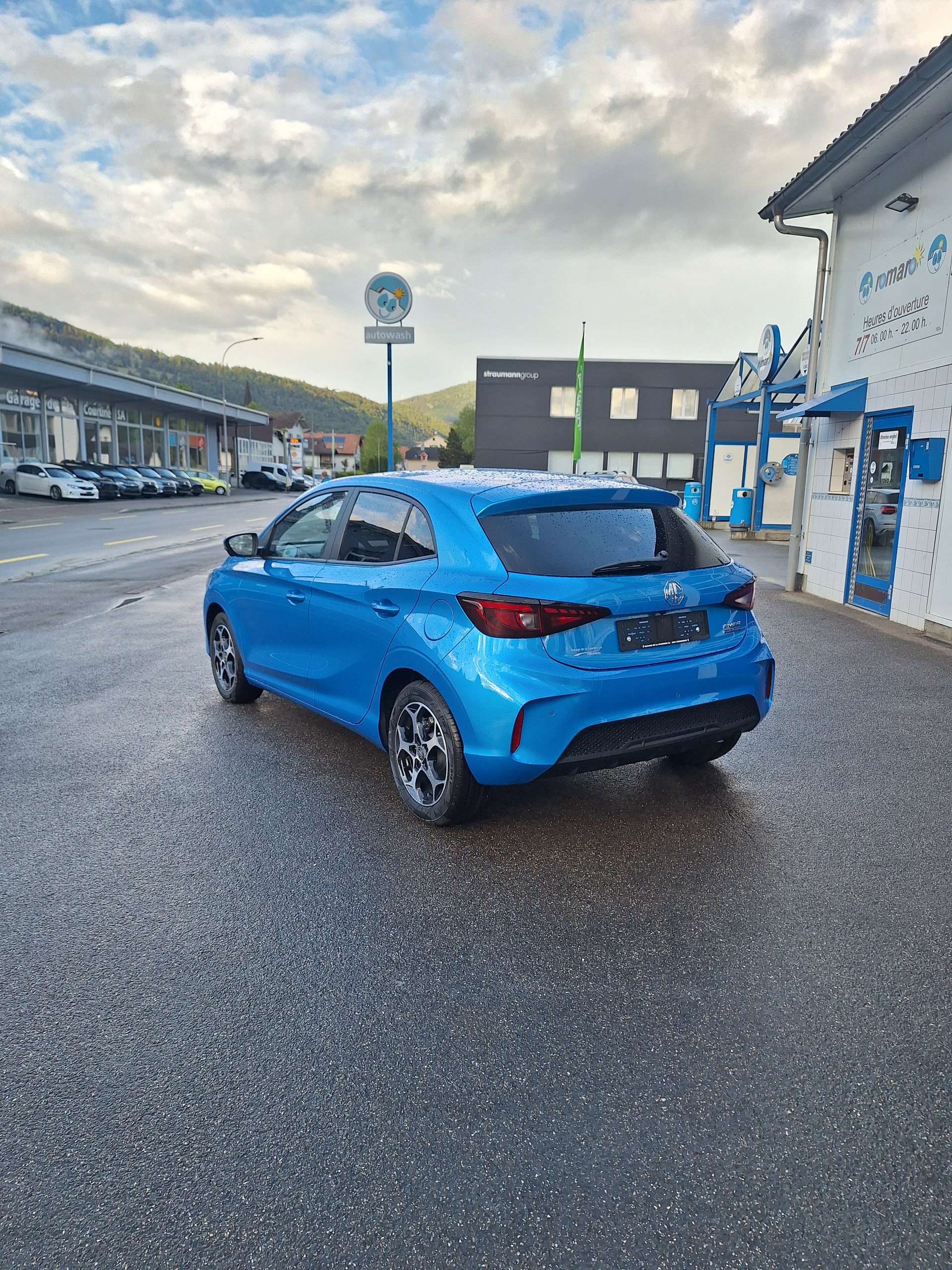 MG 3 1.5 Hybrid Luxury Aut.-image-3