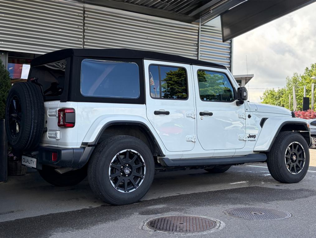 JEEP Wrangler 2.0 Unlimited Night Eagle Automatic-showroom-element-2