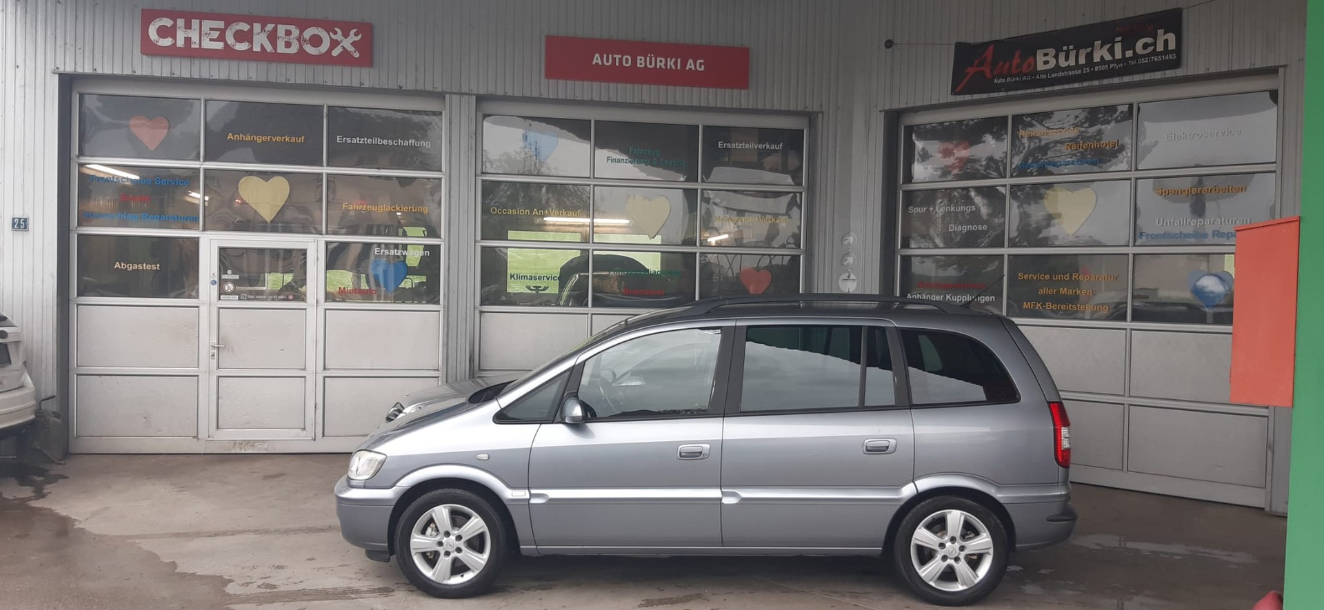 OPEL Zafira 2.2i 16V Elegance-image-0