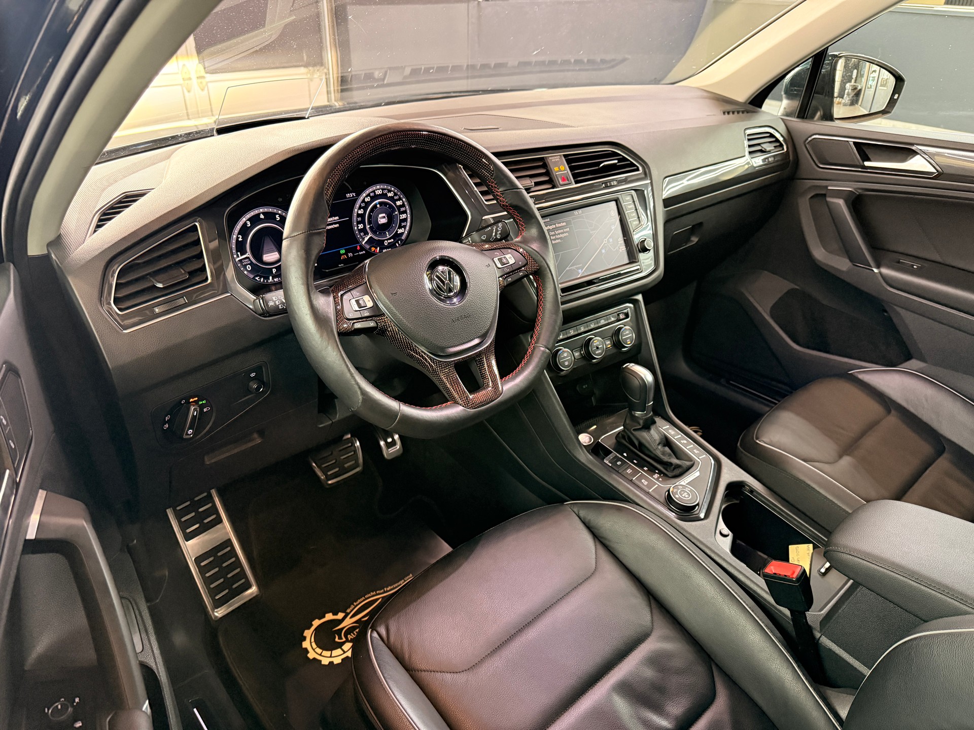 VW Tiguan 2.0TSI Highline 4Motion DSG-image-8