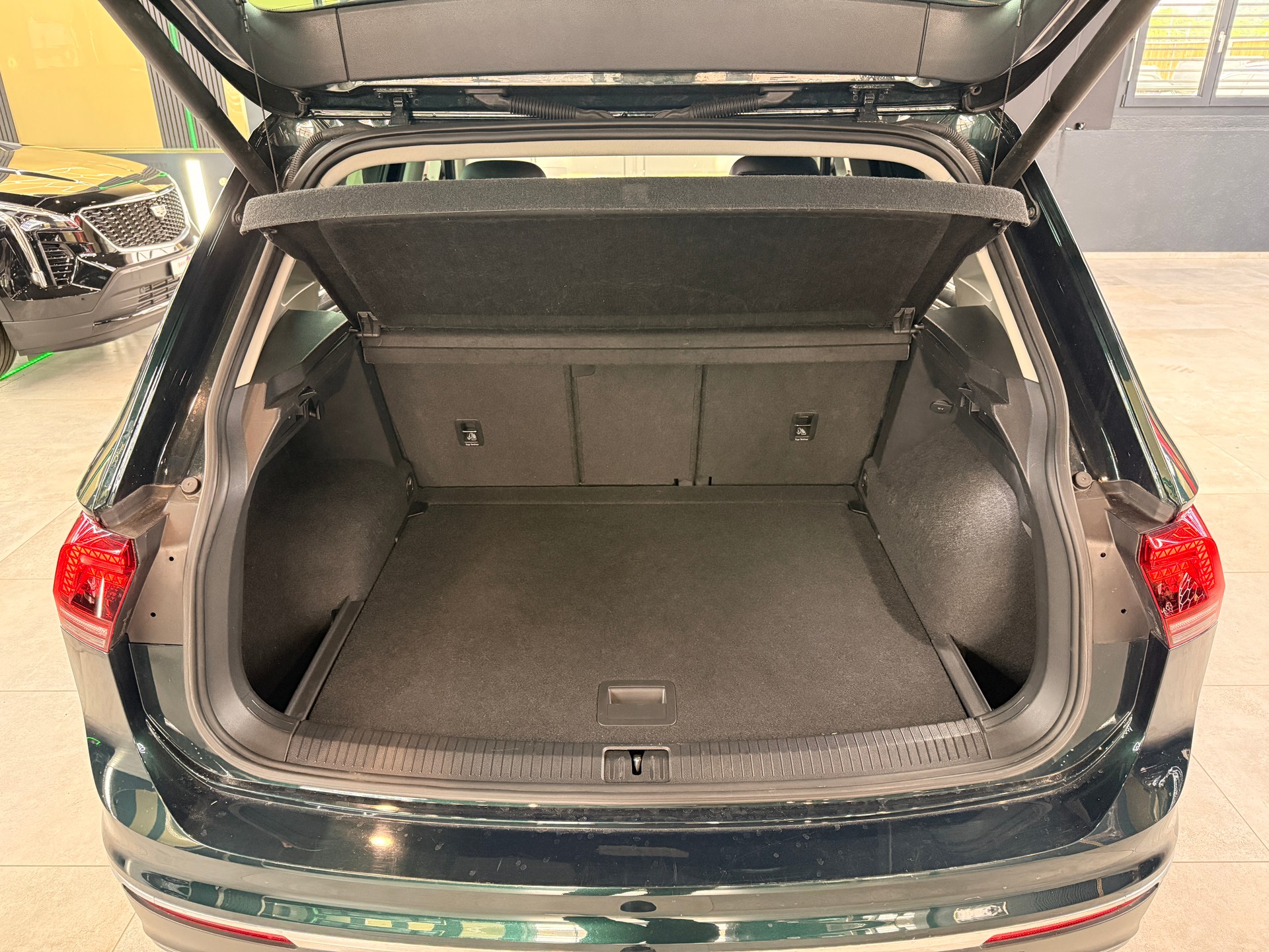 VW Tiguan 2.0TSI Highline 4Motion DSG-image-15