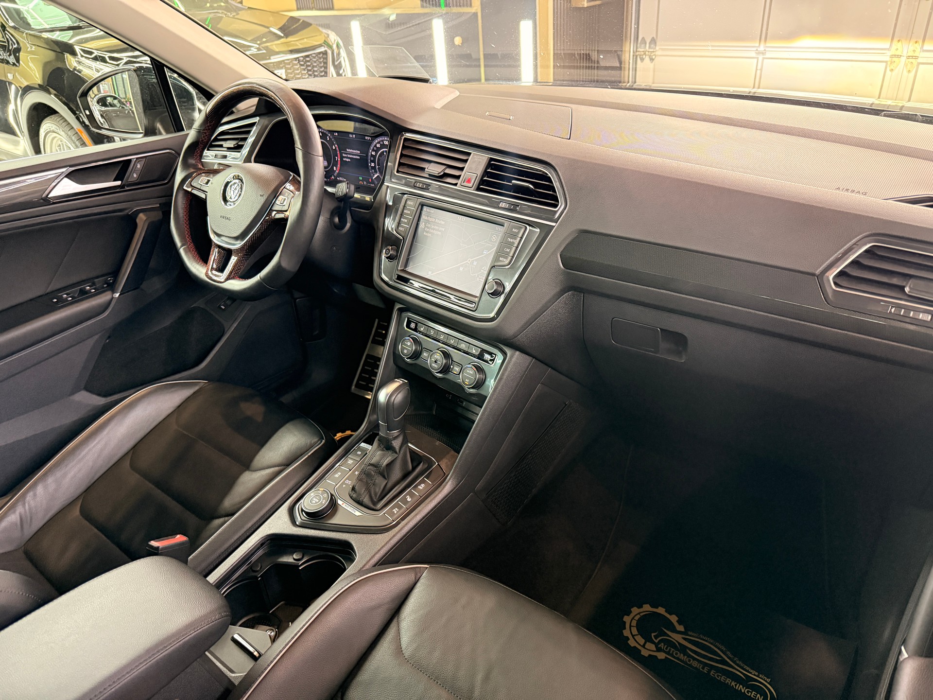 VW Tiguan 2.0TSI Highline 4Motion DSG-image-11