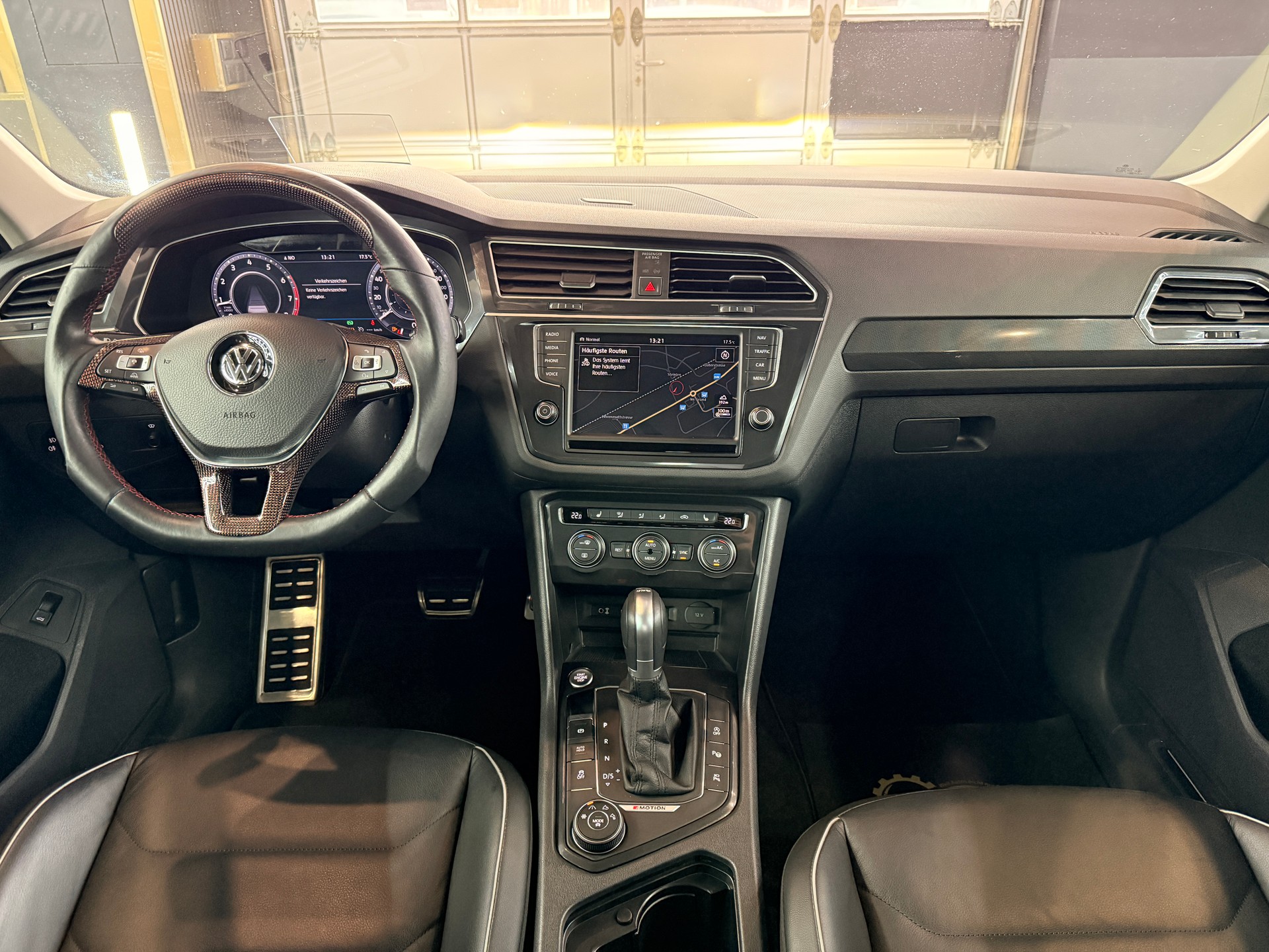 VW Tiguan 2.0TSI Highline 4Motion DSG-image-12