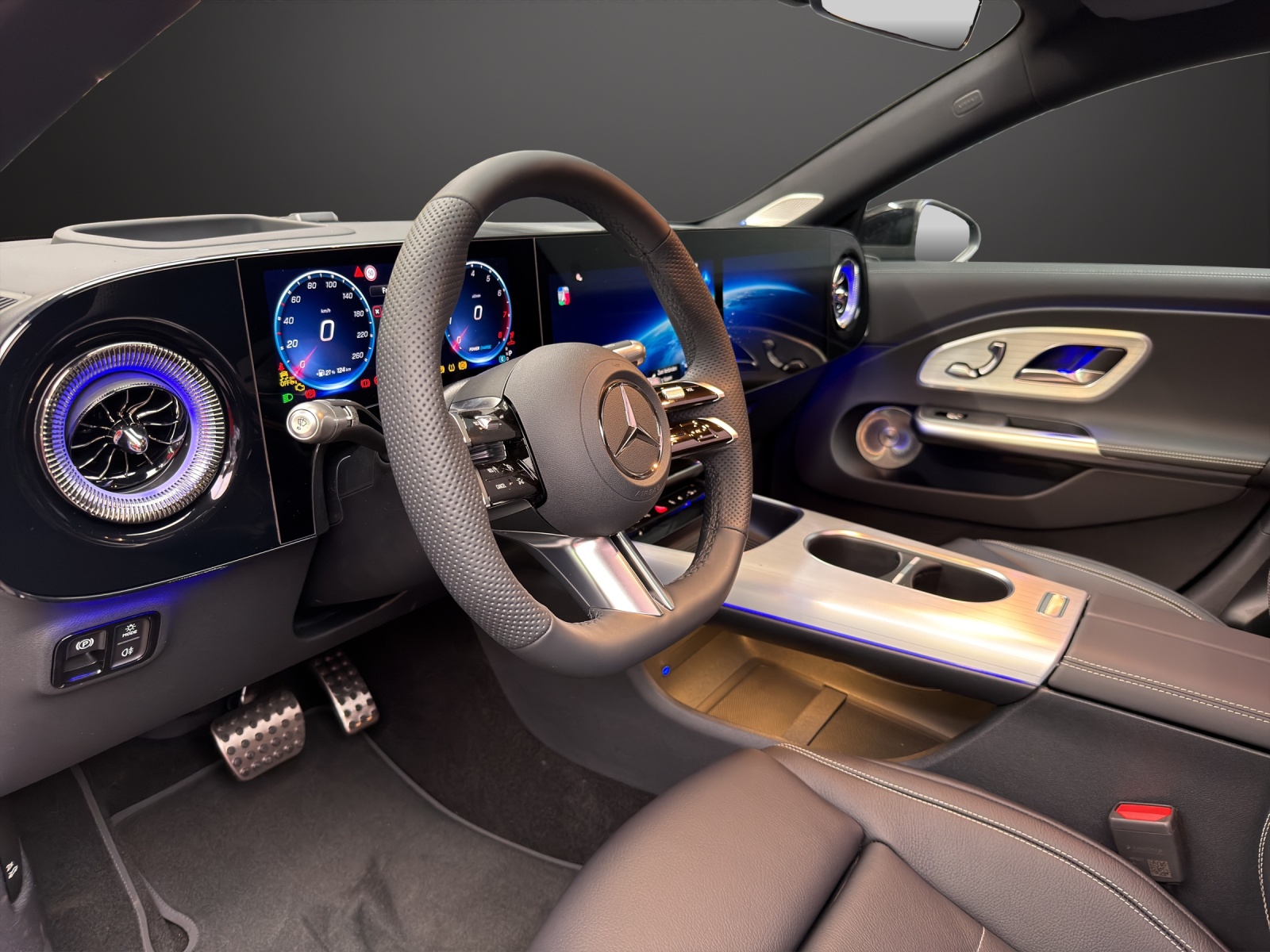 MERCEDES-BENZ CLA 220 4MATIC Shooting Brake-image-6