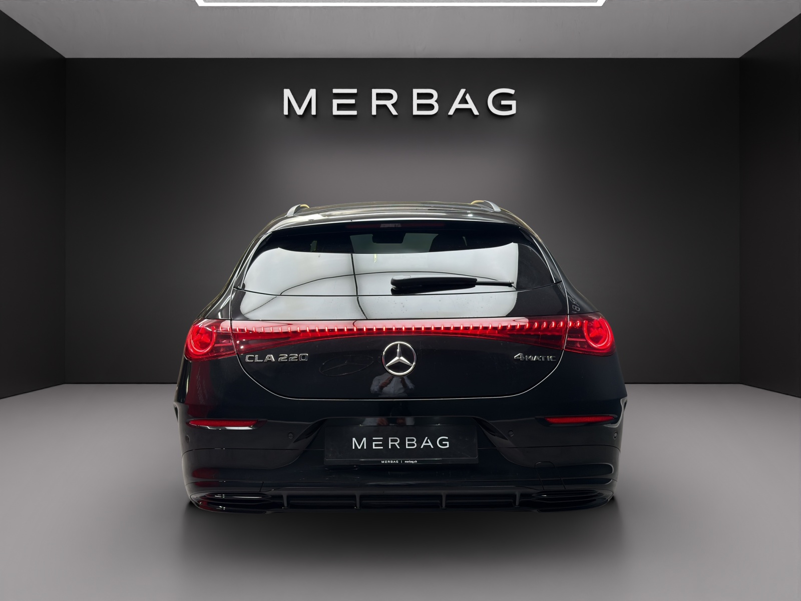 MERCEDES-BENZ CLA 220 4MATIC Shooting Brake-image-4