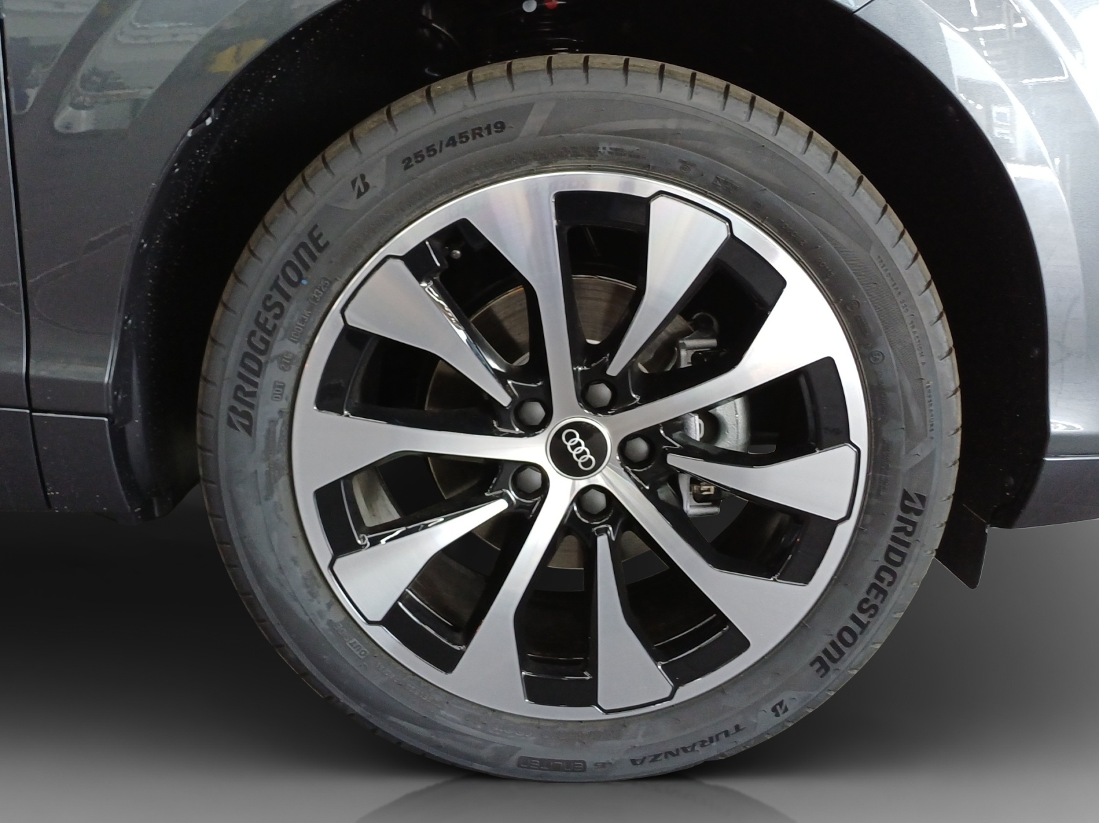 AUDI Q3 SUV 110 kW TFSI S tronic-image-14