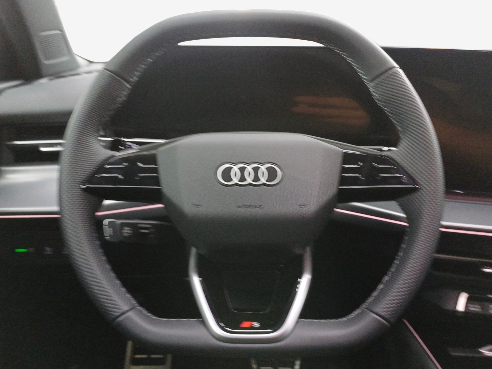 AUDI Q3 SUV 110 kW TFSI S tronic-image-9