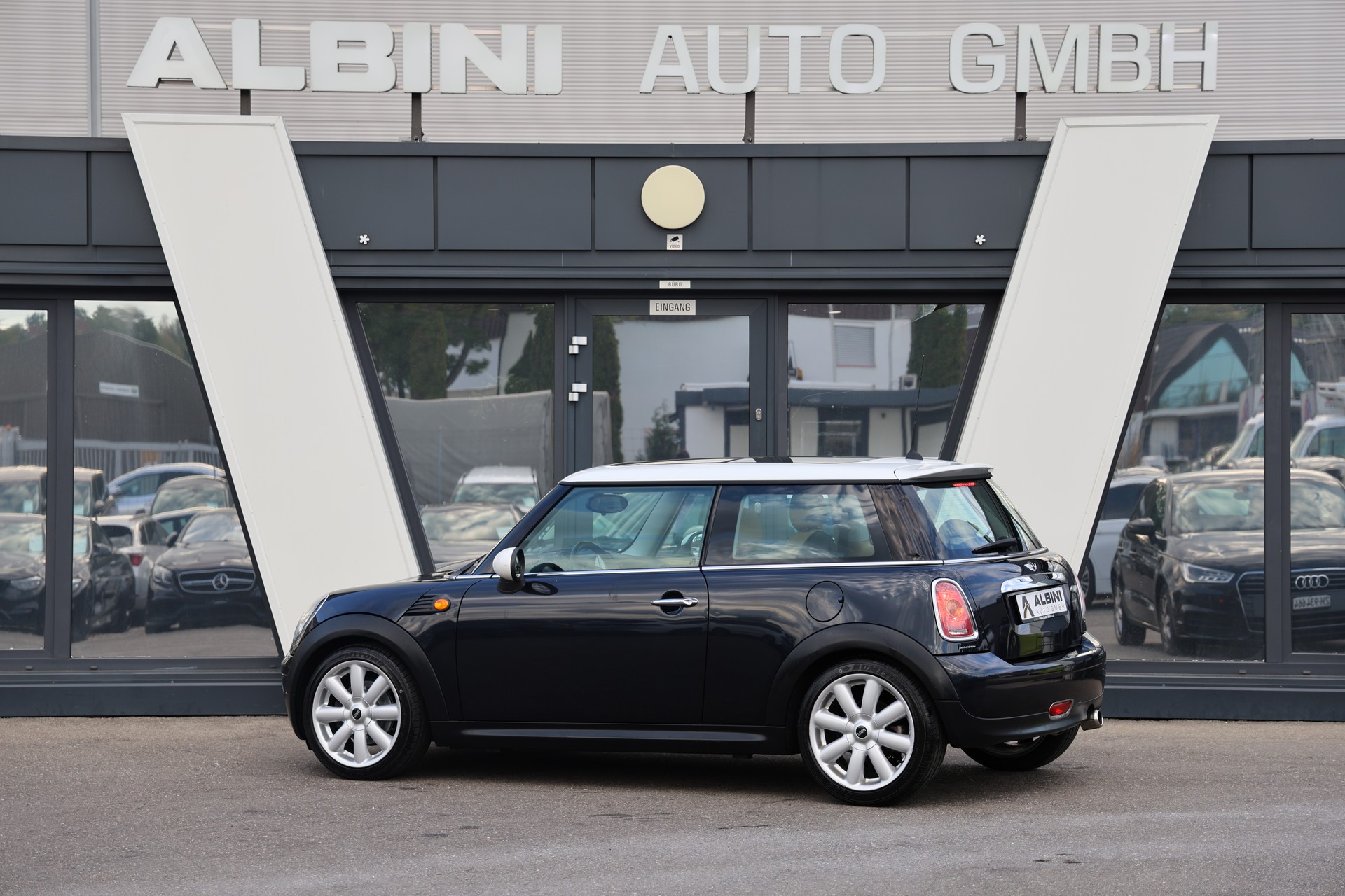 MINI Cooper-image-3