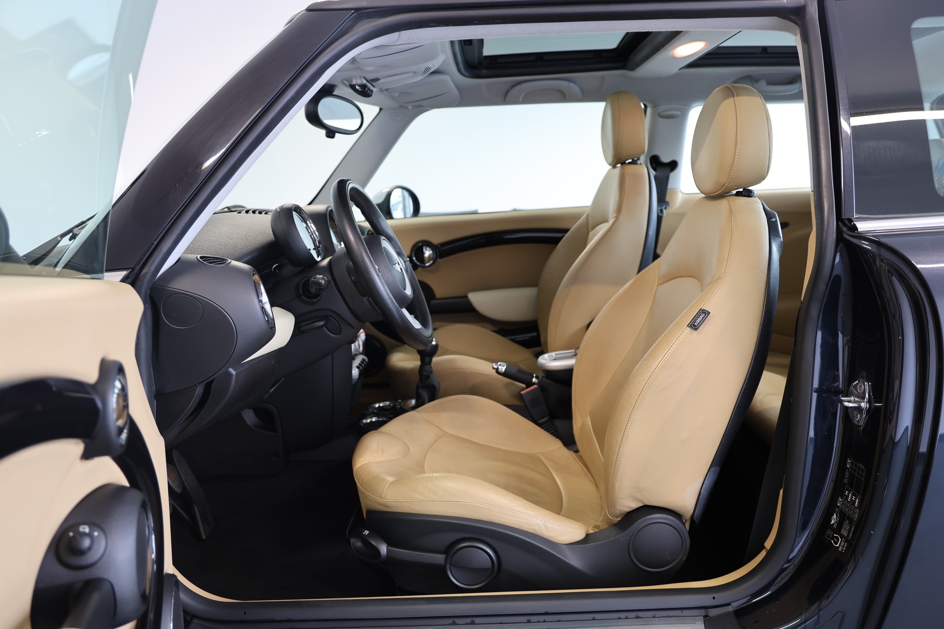 MINI Cooper-image-5