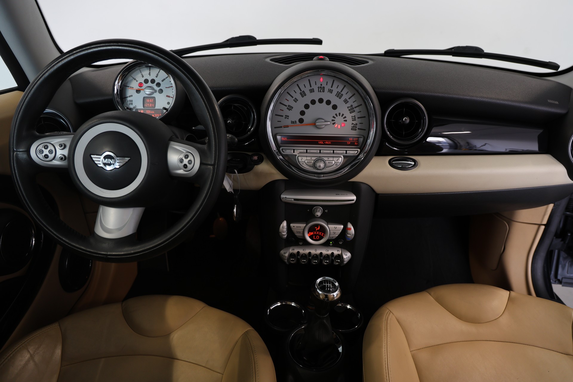 MINI Cooper-image-9