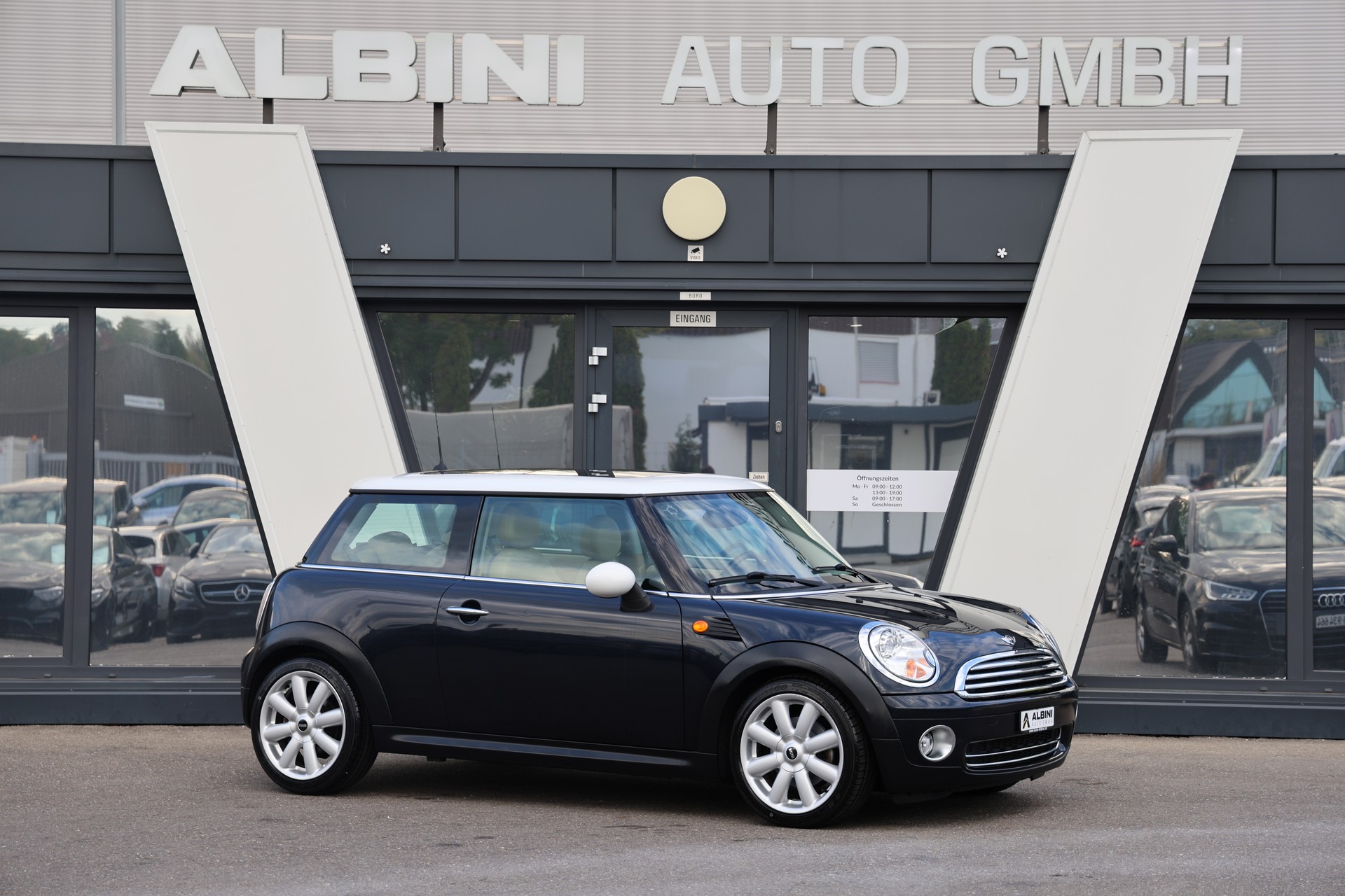 MINI Cooper-image-1