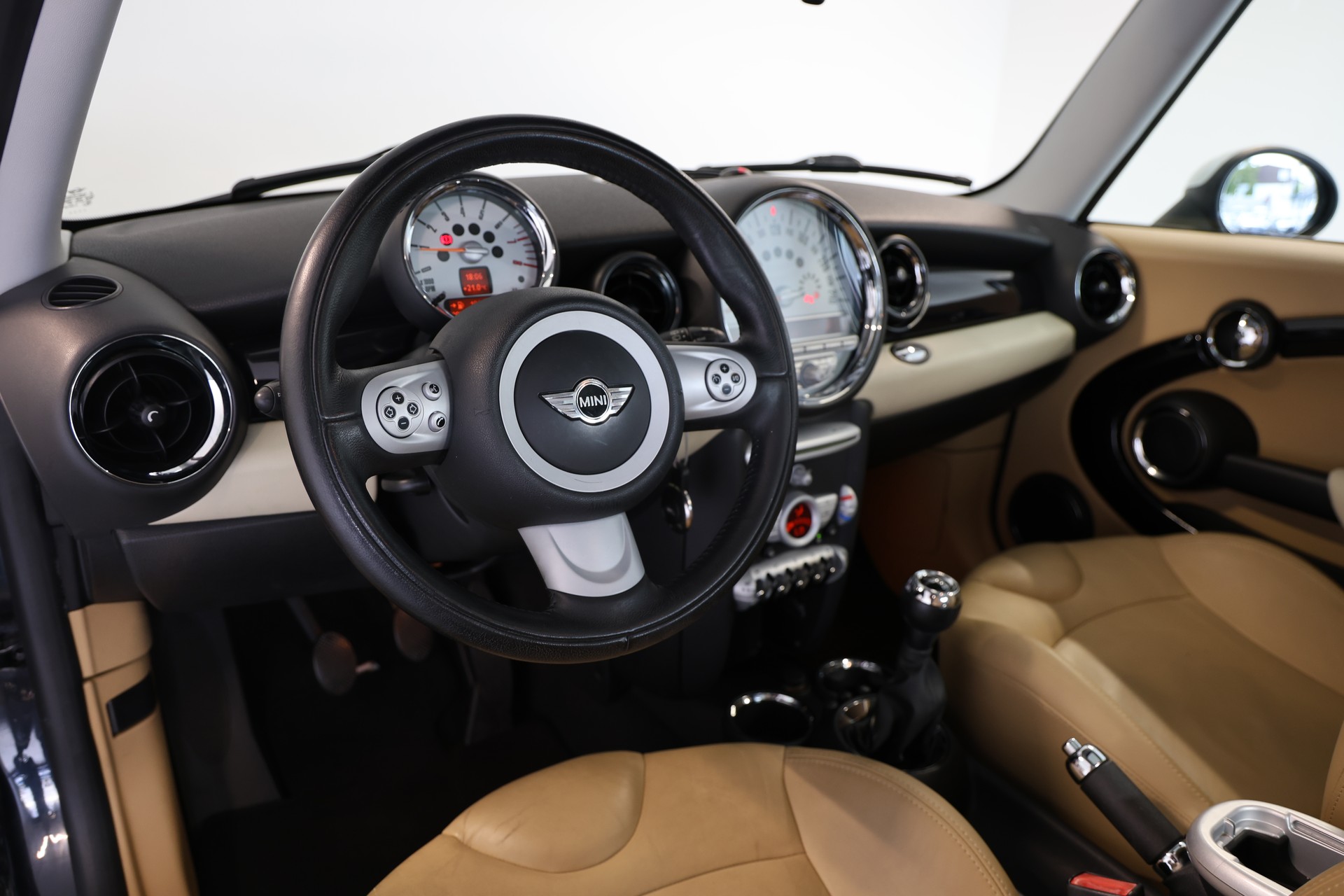 MINI Cooper-image-7