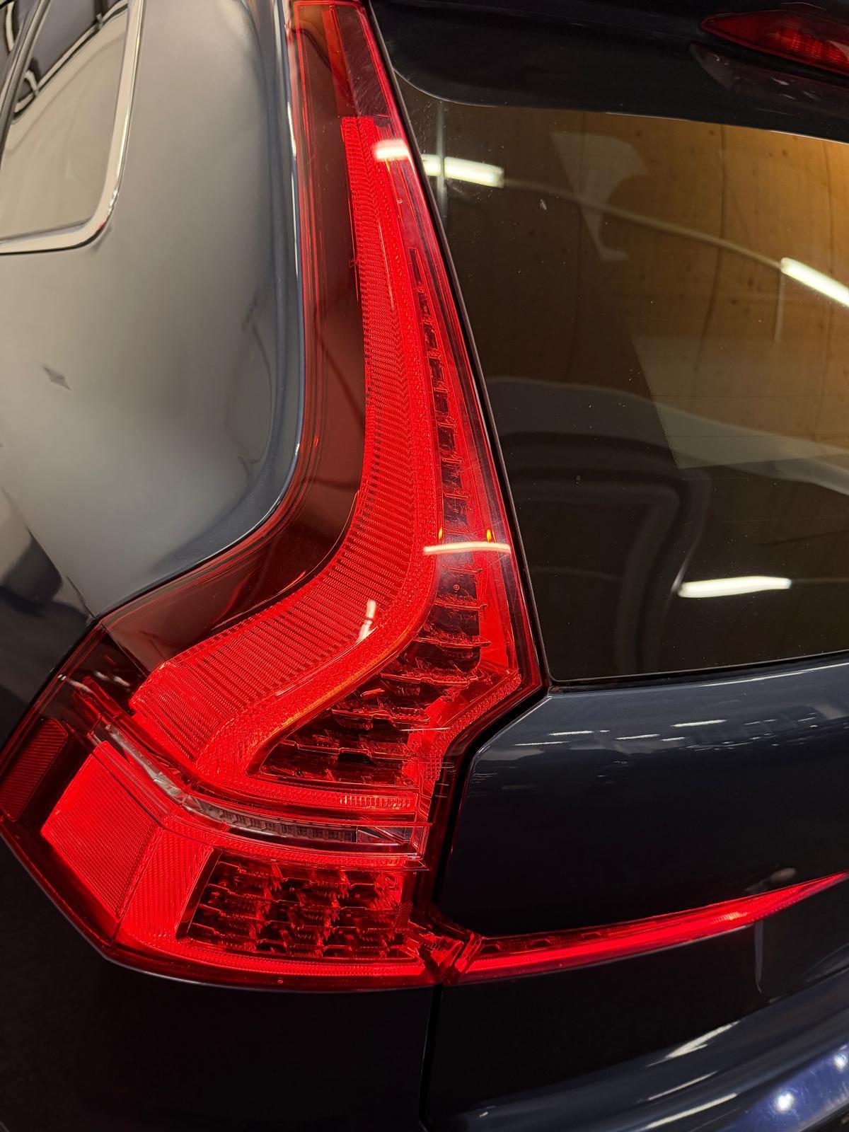 VOLVO XC60 2.0 T8 TE Inscription eAWD-image-8