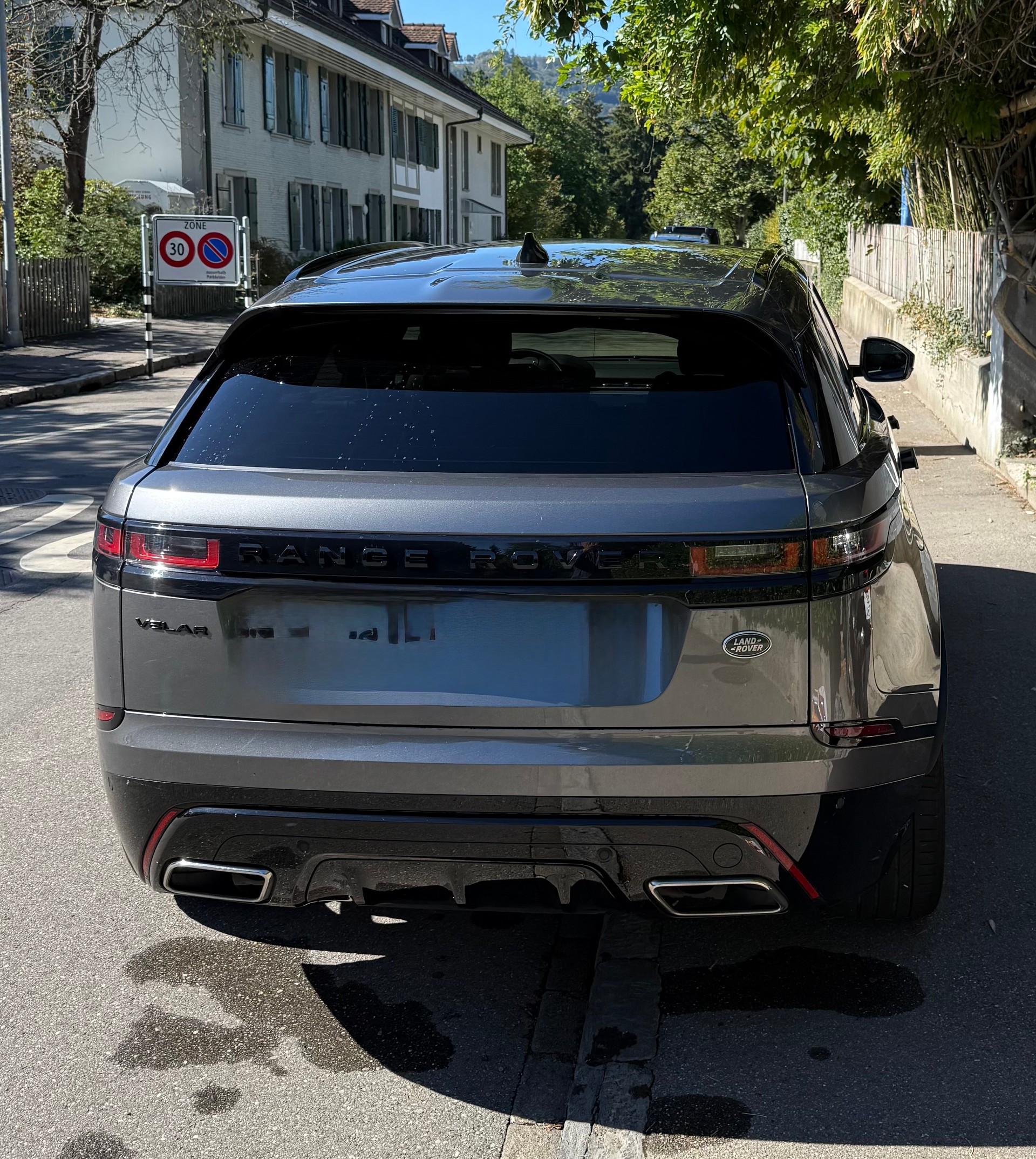 LAND ROVER R-Dynamic P300 S Velar Range Rover-image-2
