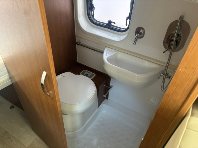 FIAT Ducato Livingstone 2-image-10
